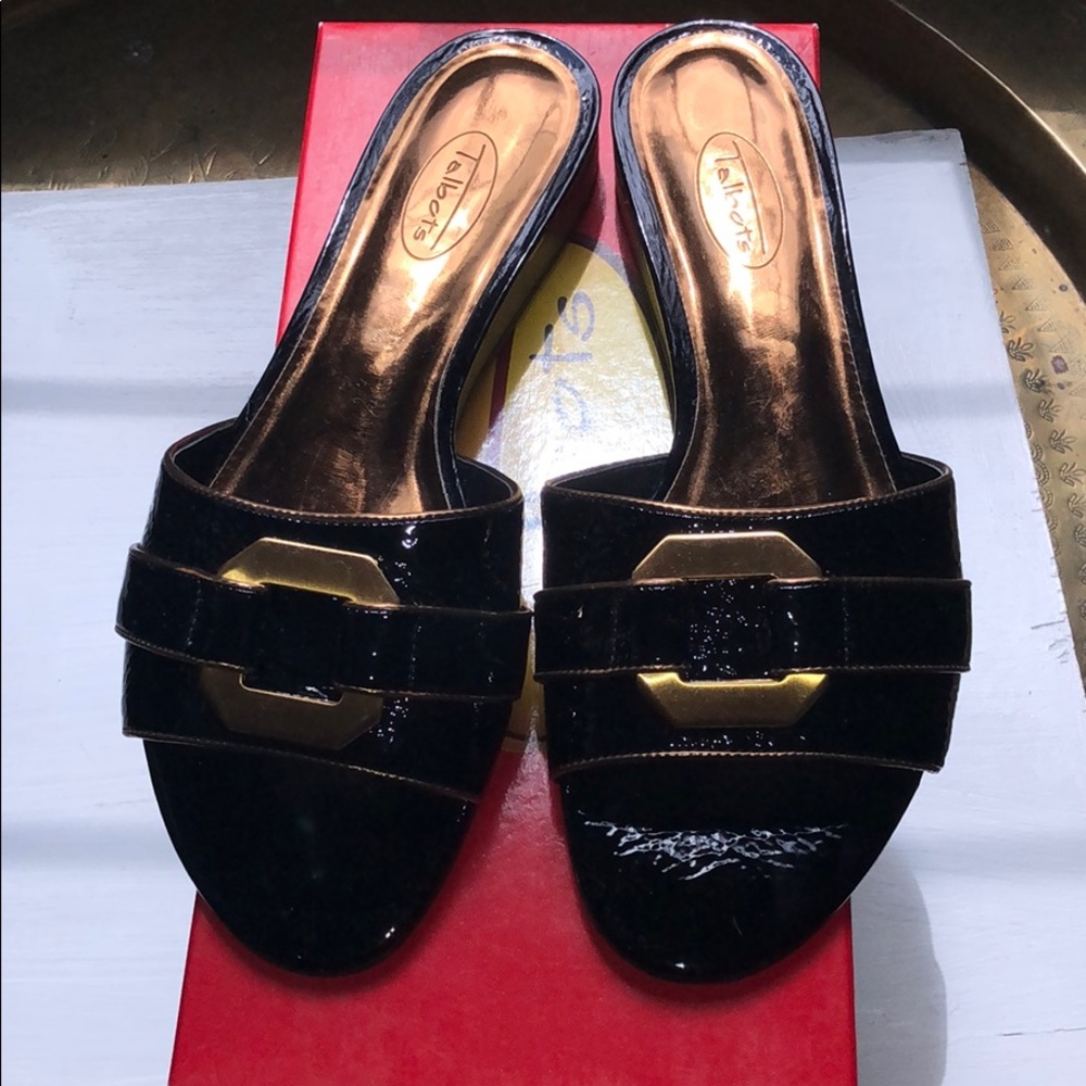 NWT Talbots Beckham Black Leather Sandals Size 8.5